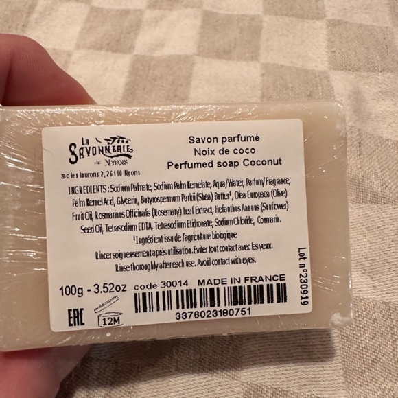 2 Bars French Coconut Soap -Imported from France  ****TWO BARS FOR $15****** - Picture 2 of 3